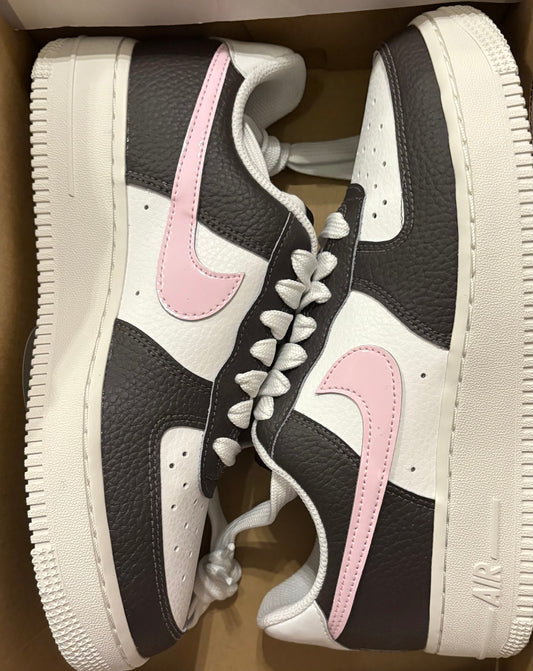 Nike Airforce 1 in weiss/braun/rosa, Größe wählbar