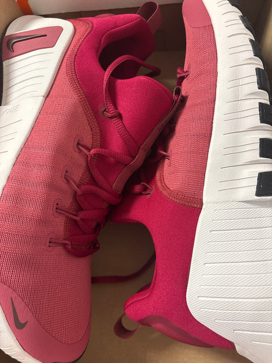 Nike Free Metcon 6, Größe 43 in weiss/burgunder