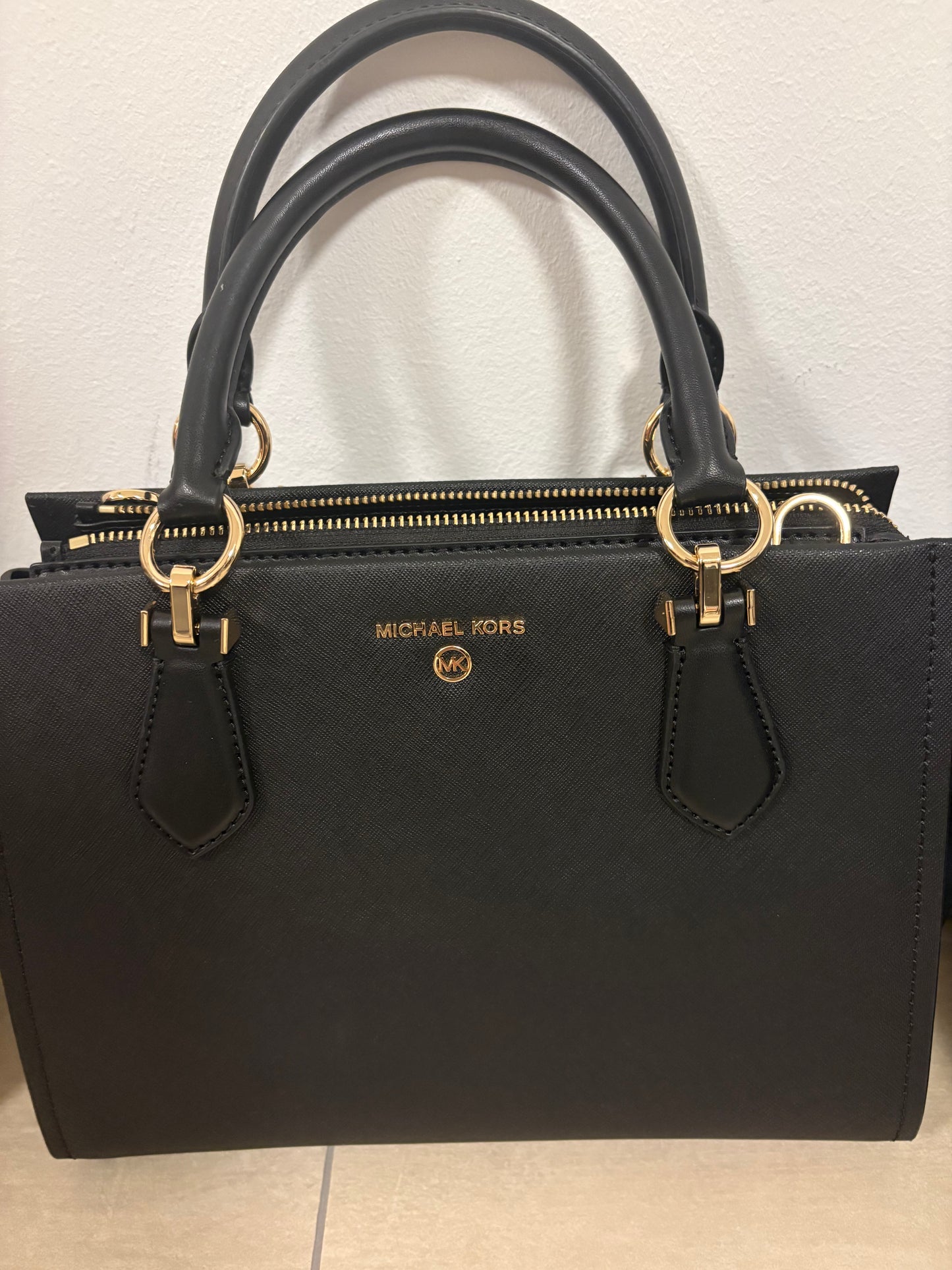 Michael Kors Tasche Marilyn in schwarz