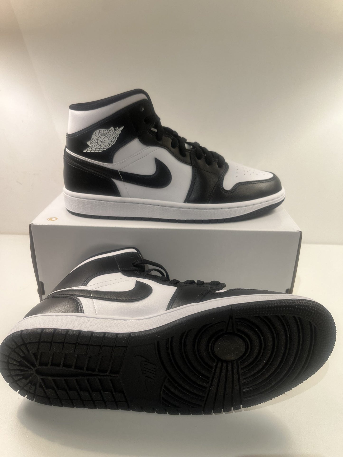 Air Jordan 1 MID, schwarz/weiss, Größe wählbar