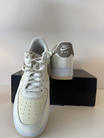 Nike Airforce 1 braun/creme/beige in Größe 39