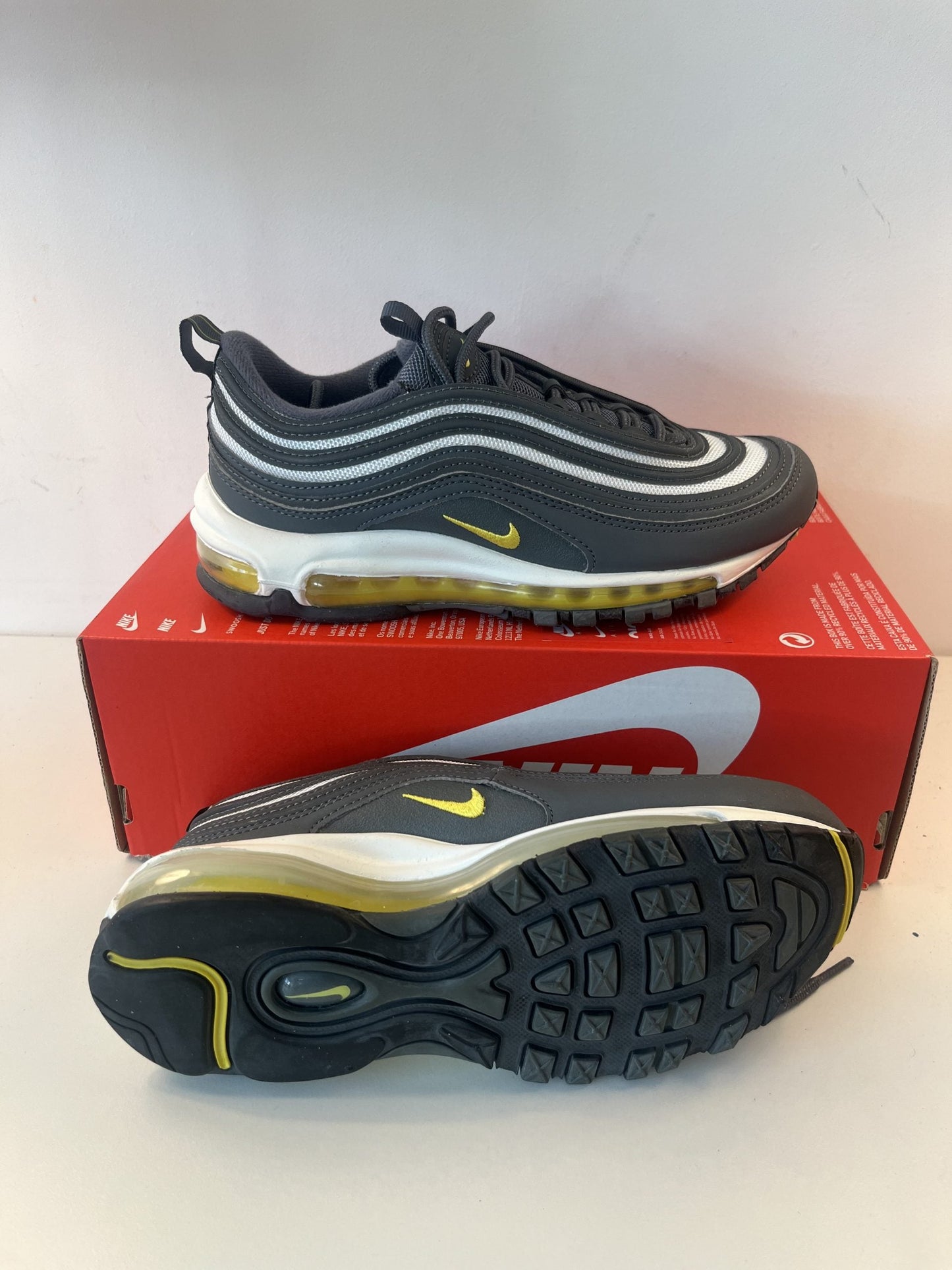 Nike Air Max 97 in grau/gelb/weiss, Größe 37,5