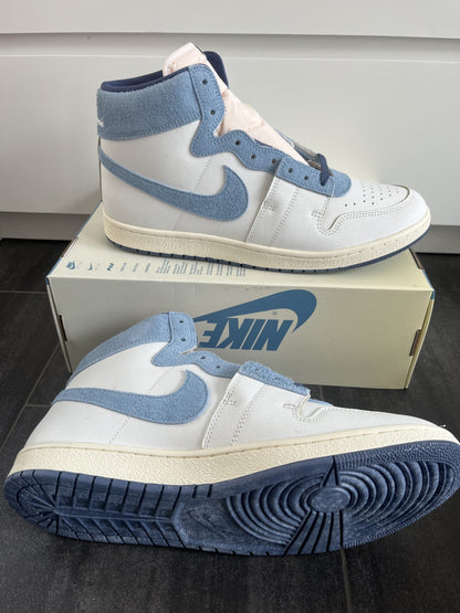 Nike Jordan AIR SHIP PE SP, in weiss/hellblau, Größe wählbar