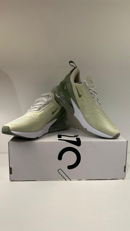 Nike Air Max 270 Größe 41 in hellgrün/dunkelgrün