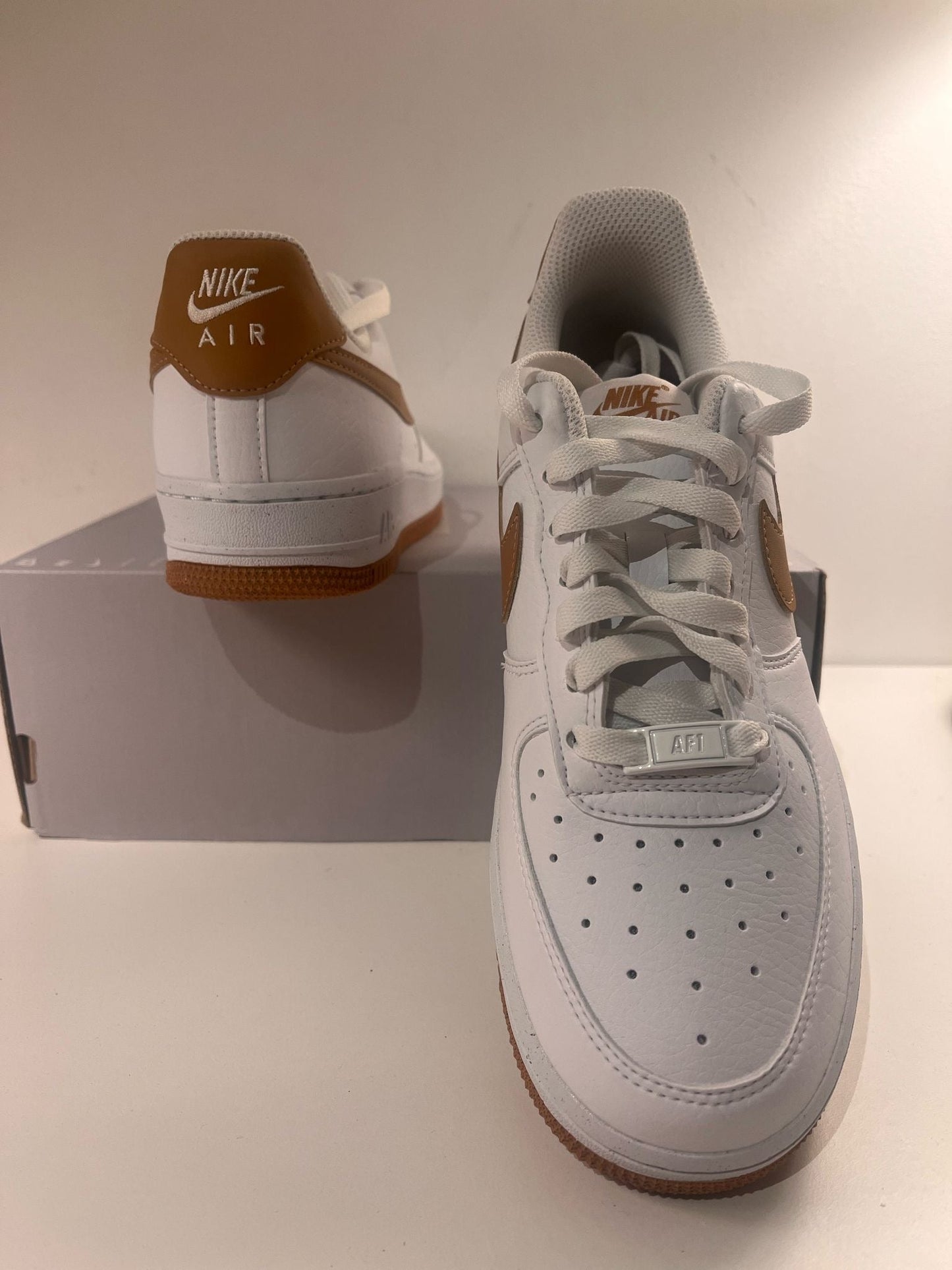 Nike Airforce 1 weiss/braun in Größe wählbar