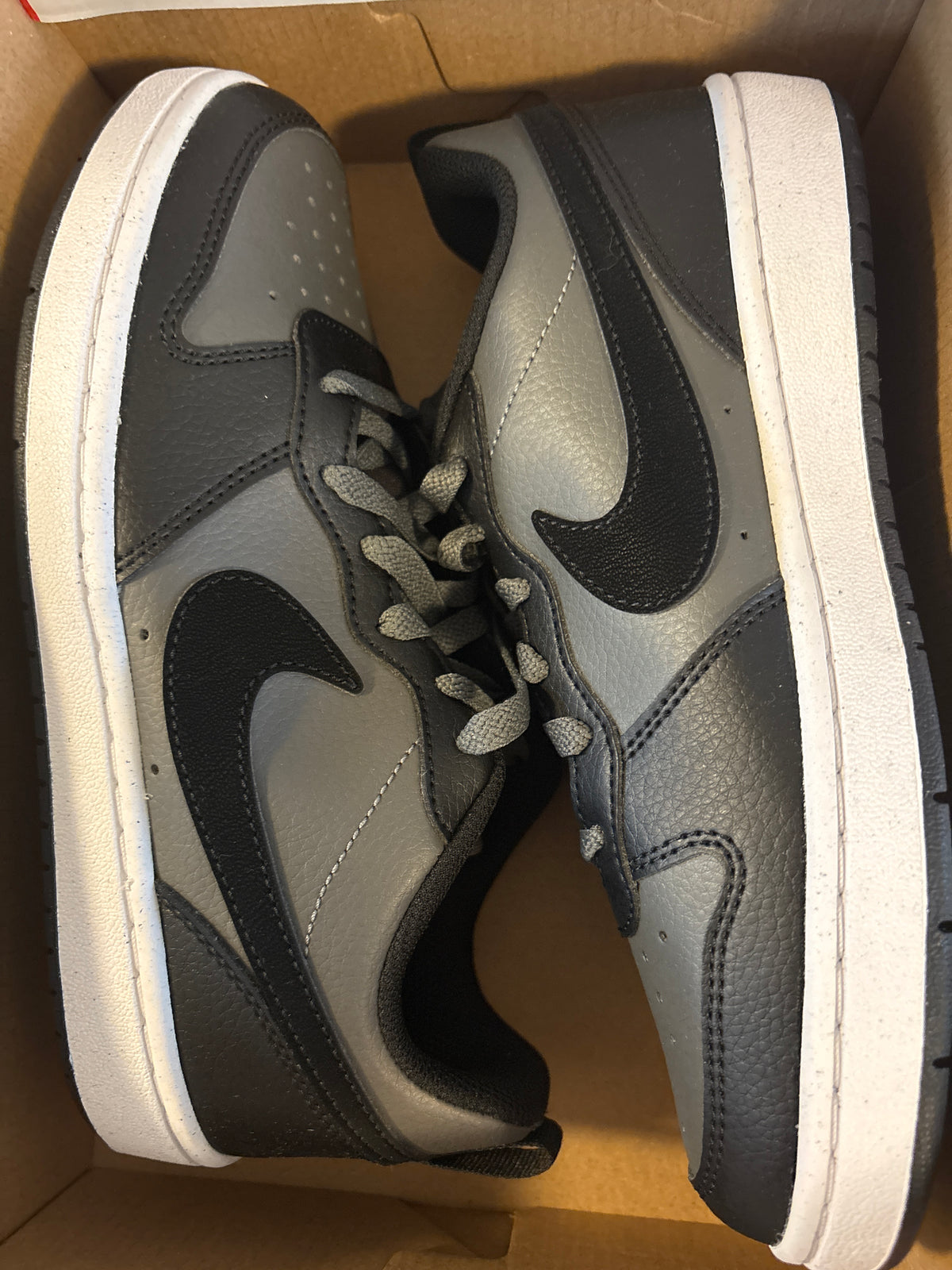 Nike Court Borough Low , Größe 38