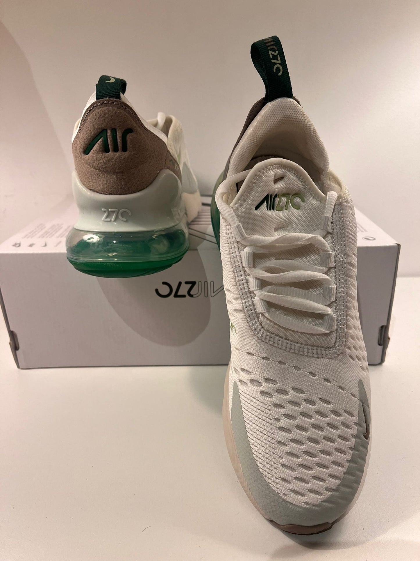Nike Air Max 270 Größe 38 in weiss/grün/grau/braun