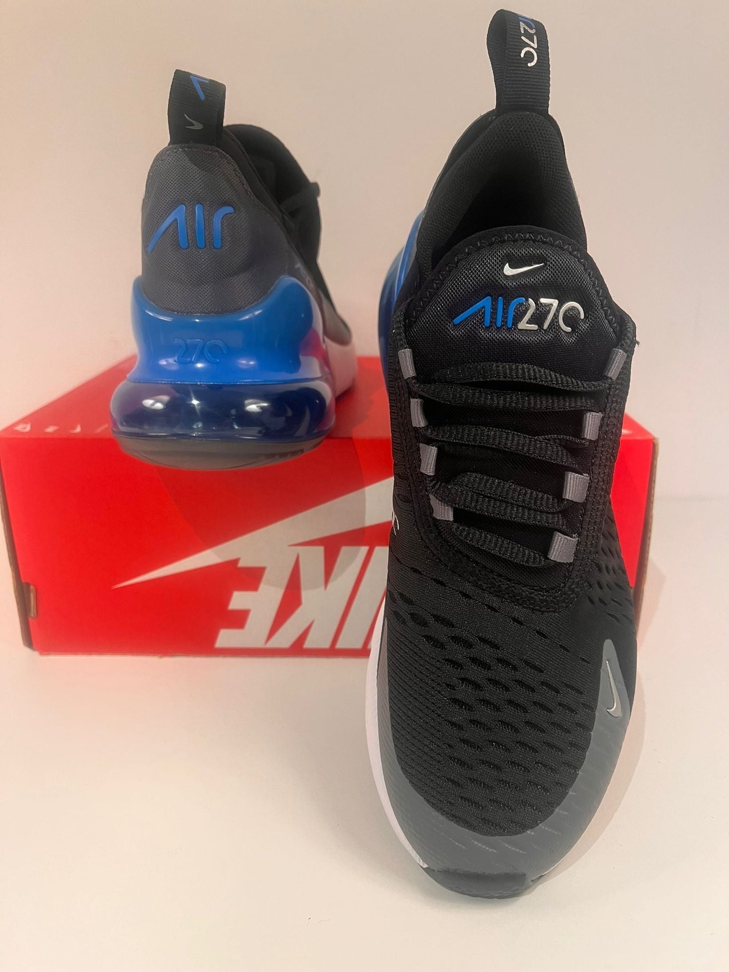 Nike Air Max 270 Größe 39 in schwarz/grau/weiss/blau